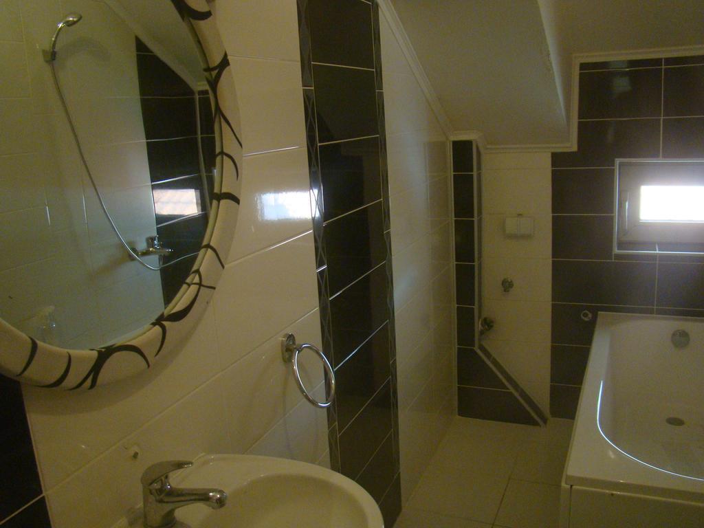 Apartment Cace Kumanovo Bagian luar foto