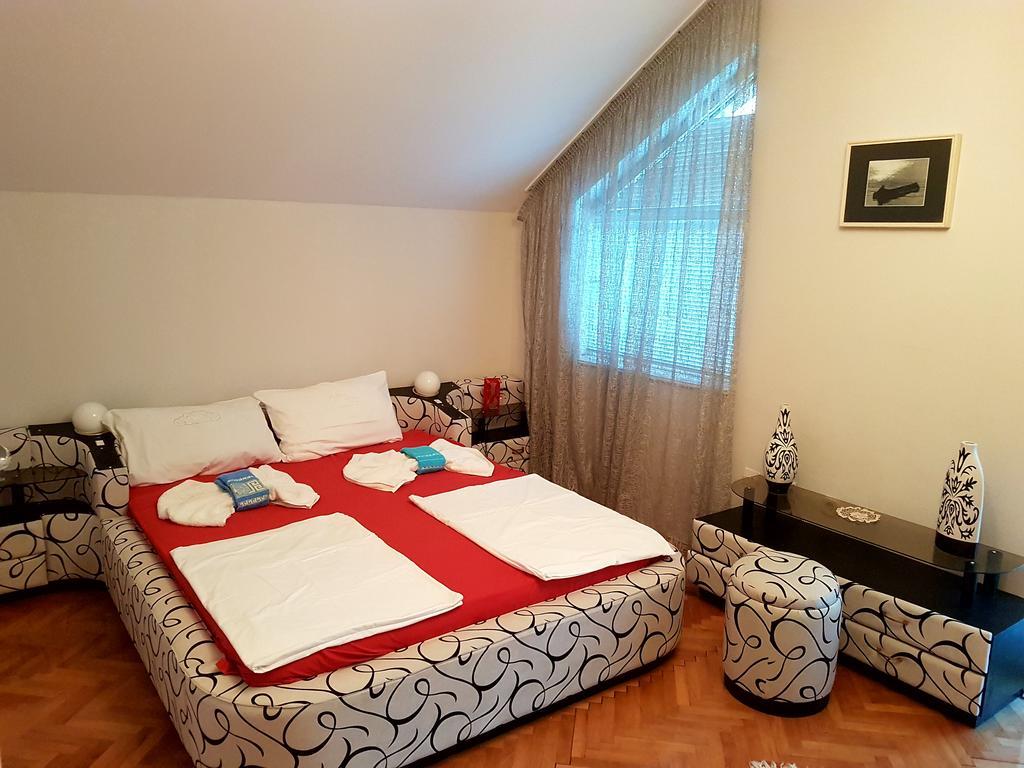 Apartment Cace Kumanovo Bagian luar foto
